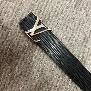 LV belt like new